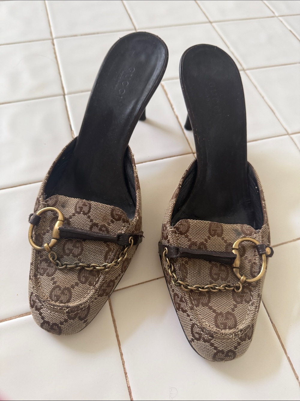 Authentic leather Gucci mules/slides 2 inch heel leather logo GG SZ 7
